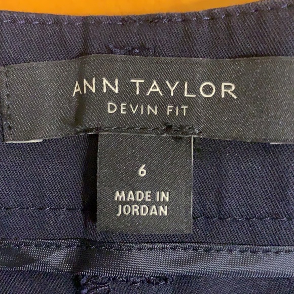 Navy Ann Taylor Shorts - Picture 4 of 8